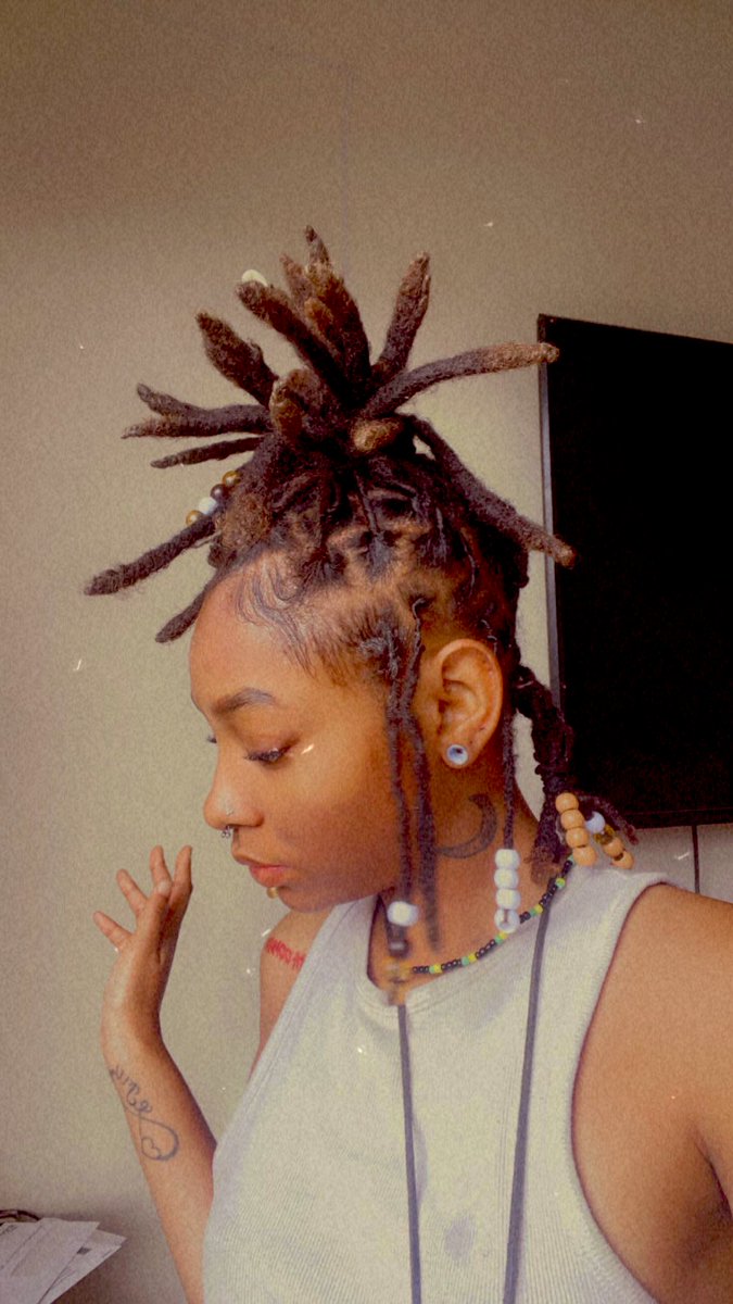 this my go to style rn . #retwistbyme lol ive always wanted to do this hair