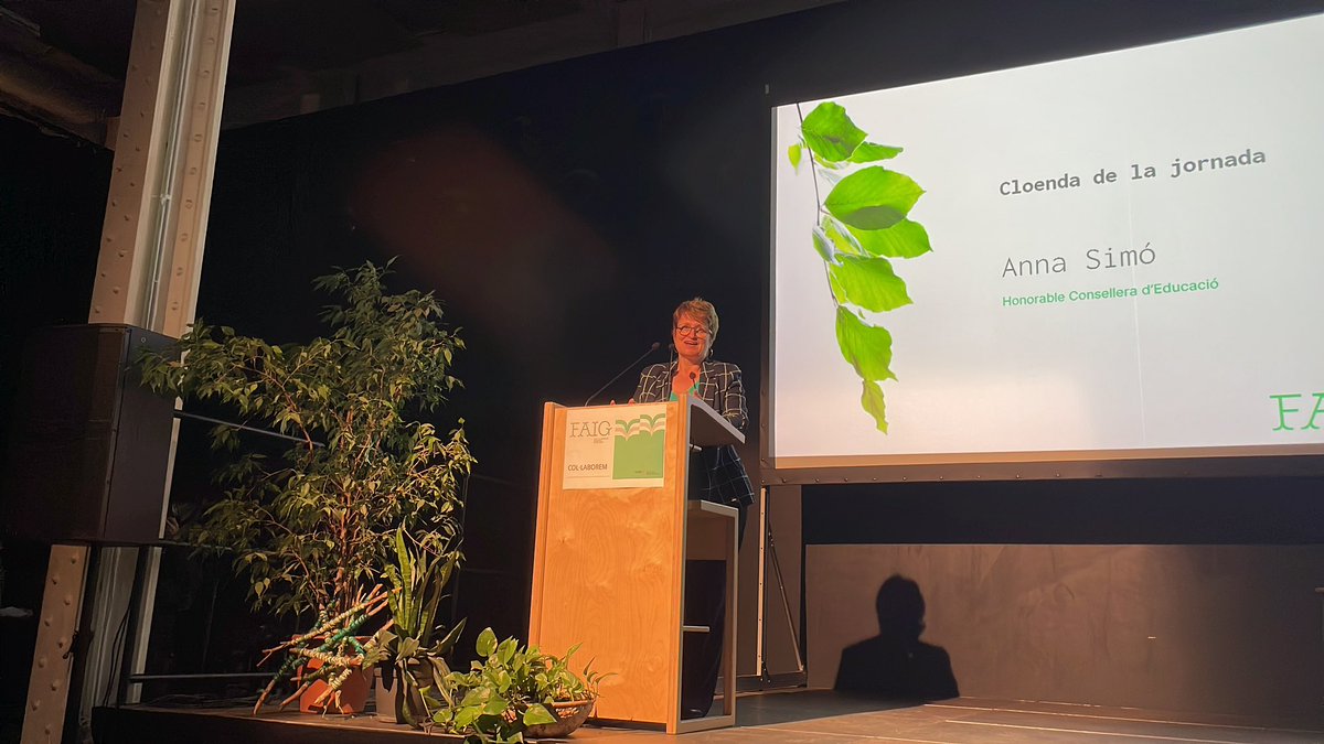 JoanCuevas's tweet image. Avui acte del #programafaig. 150 centres entomant reptes emergents: com abordarem l’allargament de l’esperança de vida? Com podem generar ciutats més igualitàries? Com afrontarem la diversitat? Com podem fer una societat lliure de carboni i de més proximitat?