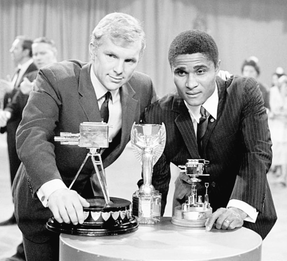 BOBBY MOORE & EUSEBIO 1966