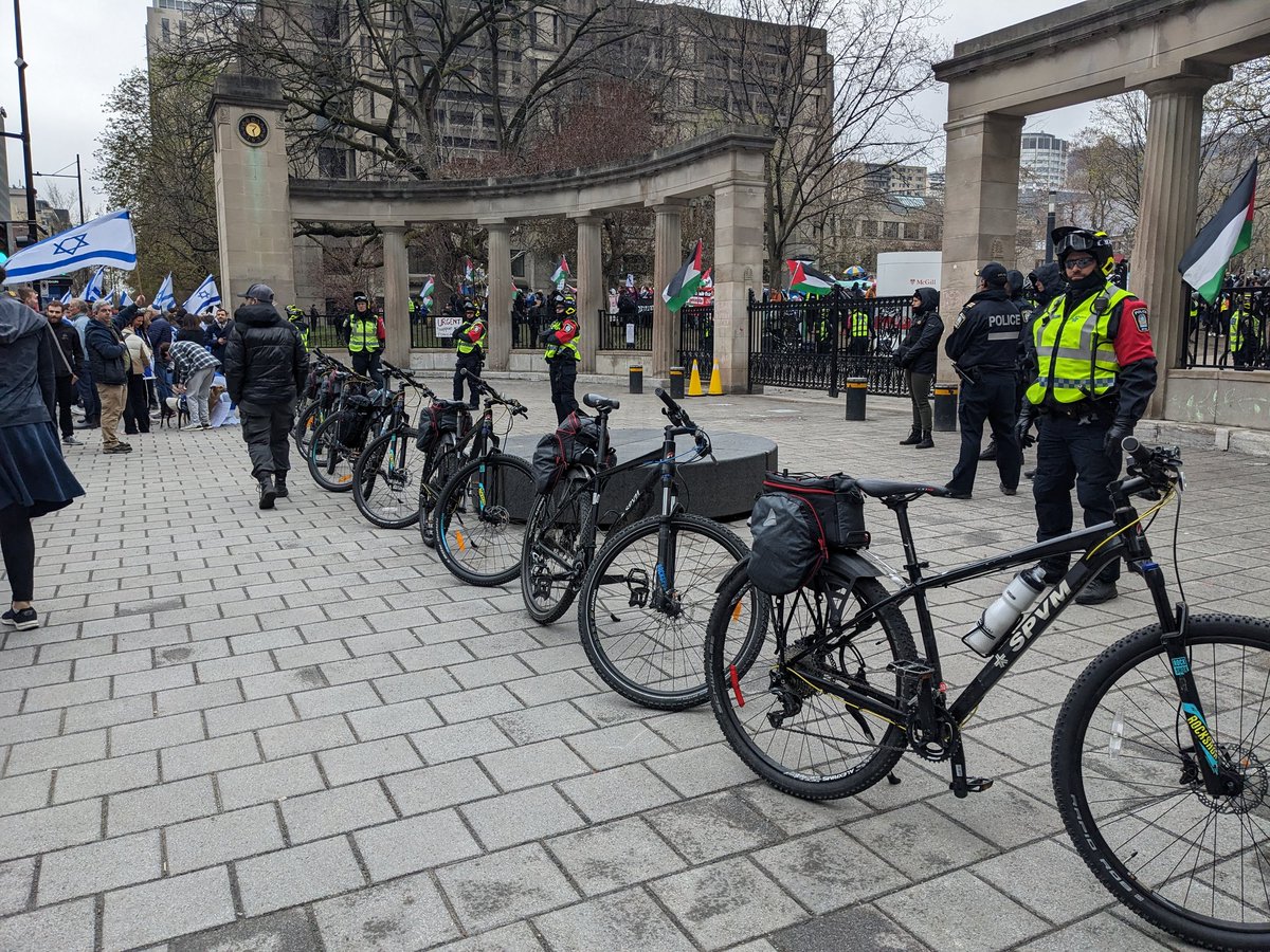 Hannah Liddle (@hjliddle) on Twitter photo Roddick Gates at <a href="/mcgillu/">McGill University</a> are closed, separating pro-Israeli and pro-Palestinian protesters.
"Shame," says a speaker on Sherbrooke. "McGill has become a breeding ground of antisemitism." #StudentProtests Roddick Gates at <a href="/mcgillu/">McGill University</a> are closed, separating pro-Israeli and pro-Palestinian protesters.
"Shame," says a speaker on Sherbrooke. "McGill has become a breeding ground of antisemitism." #StudentProtests