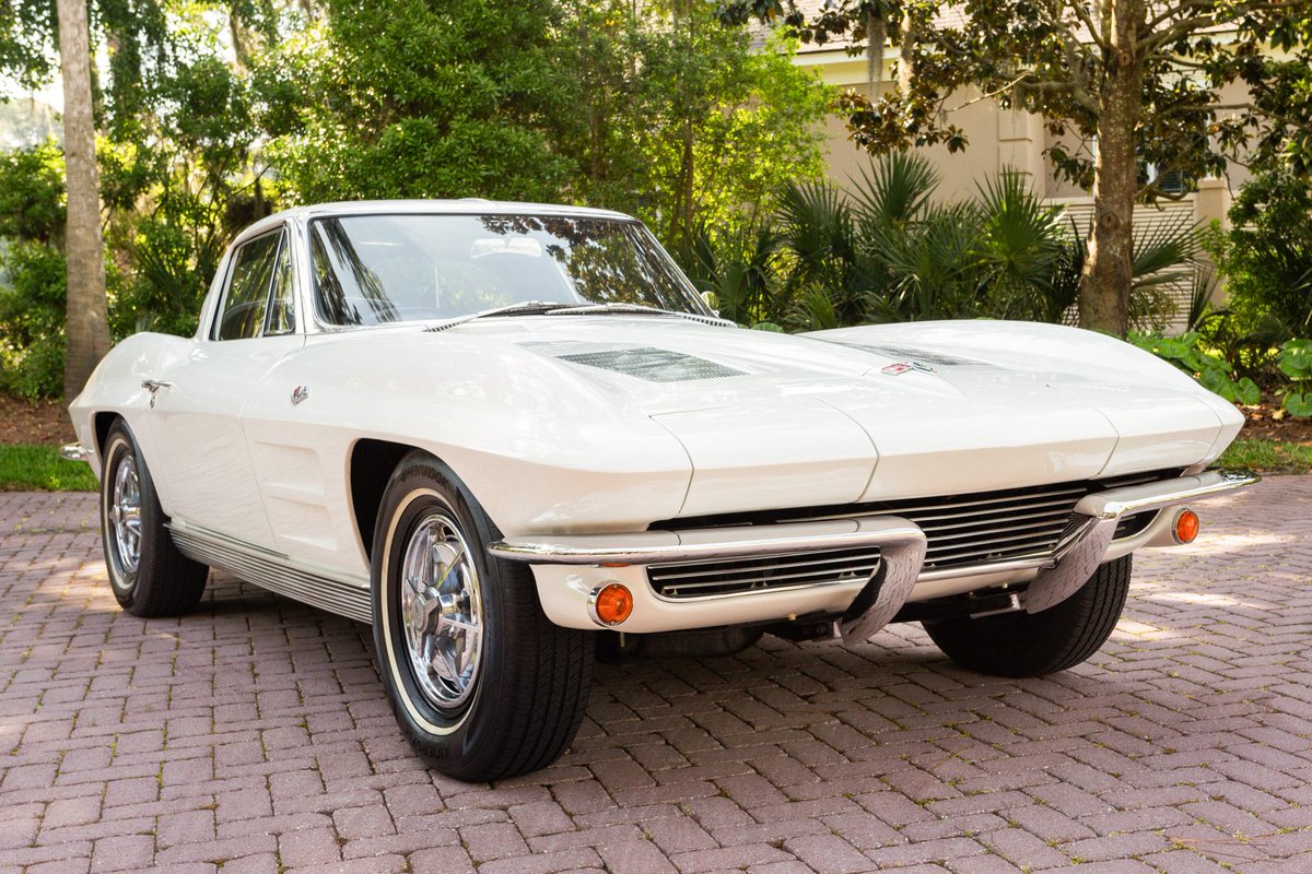 Sold: 1963 Chevrolet Corvette Split-Window Coupe 4-Speed for $148,000. bringatrailer.com/listing/1963-c…