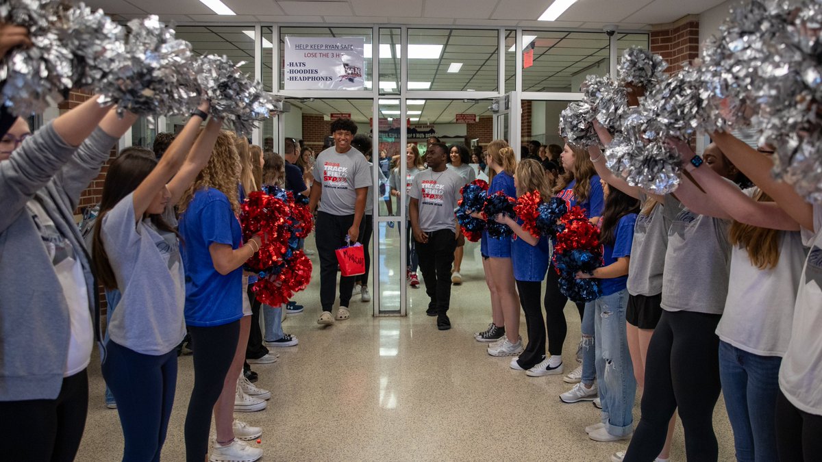 The state track meet is this weekend in Austin. The @RHSRaiders gave their state qualifiers a championship level sendoff this morning.