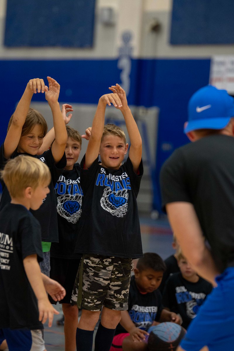 HSEBasketball's tweet image. HSE Boys Basketball Summer Camp is open for sign-ups! Future Royals grades 1st-8th can get registered here: gofan.co/event/1492313?…
Our coaches and players are looking forward to seeing all our campers on June 10-13. It&apos;s going to be a lot of fun!
