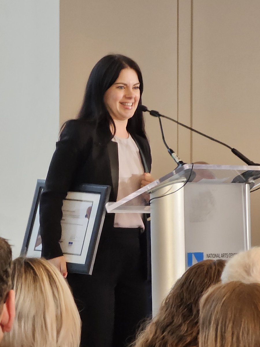 Congrats to @robyndoolittle for being recognized for an outstanding career and continuing to defend #pressfreedom. 'I want to thank David Walmsley. It was under his leadership that I've done the most meaningful work of my career,' she says.