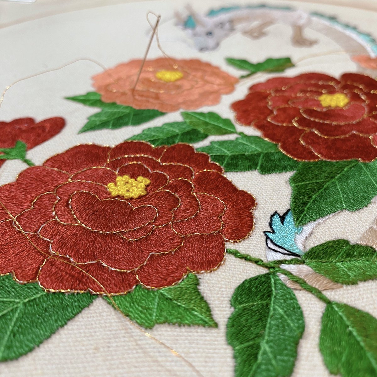 #art #embroidery #illustration #handmade #artwork #embroideryart #embroiderydesign #handembroidery #刺繡 #ししゅう #手刺繡 #手作り #ハンドメイド #イラスト #刺绣 #자수 #新年快乐 #龙年 #chinesenewyear #yearofthedragon #2024 #yue9littlebear #polyanna_lpl