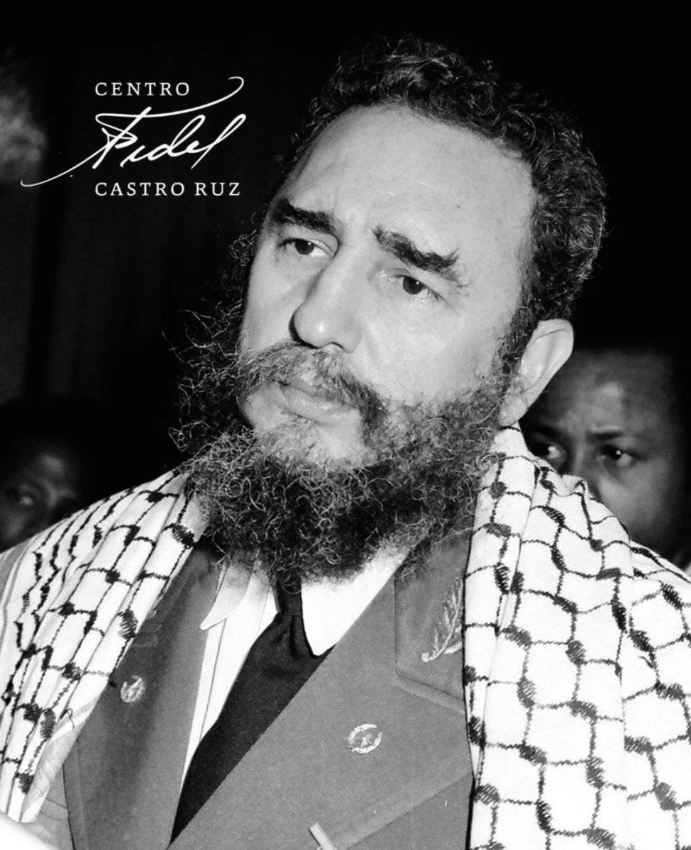 🇵🇸 Siempre al lado de la causa palestina. No ahora que es tendencia. Fidel rompió relaciones con Israel en 1973. Cuba lo apoyó. Sus principios no admitían las injusticias del imperialismo, ni los crímenes del sionismo. Un visionario siempre ❤️ 📷 @centrofidel