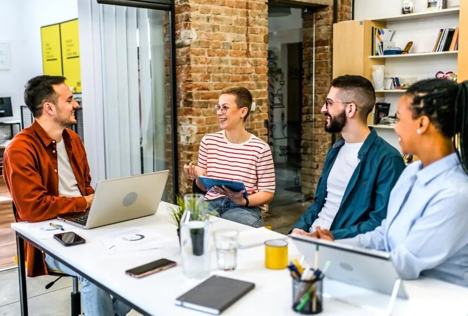 PrernaGoja's tweet photo. As a technology leader, ensuring your team’s success requires more than just assigning tasks and setting deadlines. Get more information about the impactful ways to promote your tech team’s well-being and growth in this article: https://t.co/dJT3d2NDjz | via - @Forbes https://t.co/BZhZfeLtr7