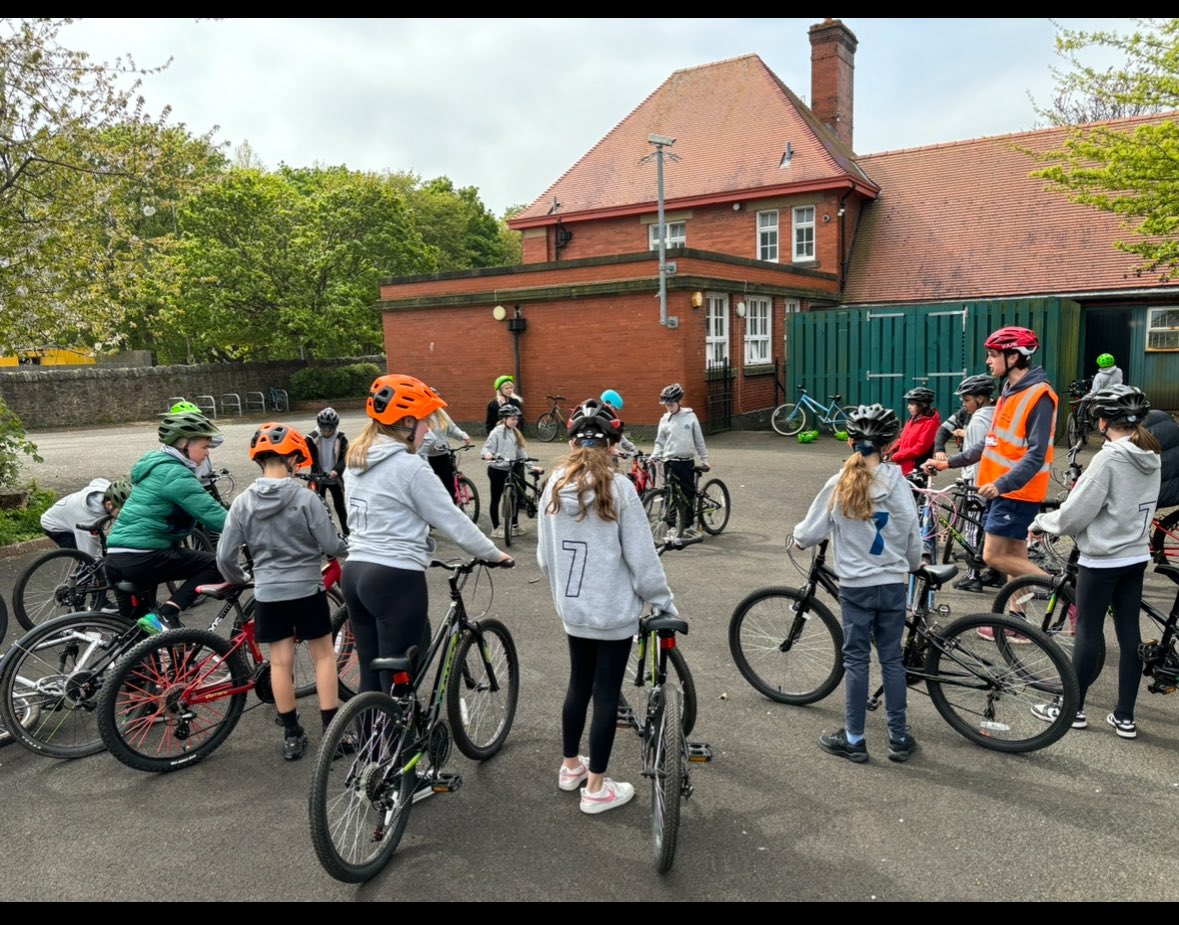 P7s starting their Bikeability for a slightly off script introduction to their level 2 😅Half the class will be out riding in the local community for the next 2 sessions before the other half of the class tag in for their turn 🚲 @SustransScot