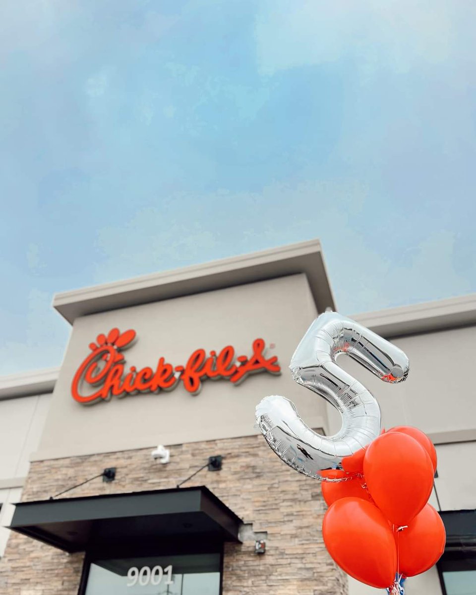 The Pico Rivera Chamber of Commerce would like to wish valued Chamber Member, Chick-Fil-A a happy 5th Anniversary! Congratulations, and here's to many more!!!
