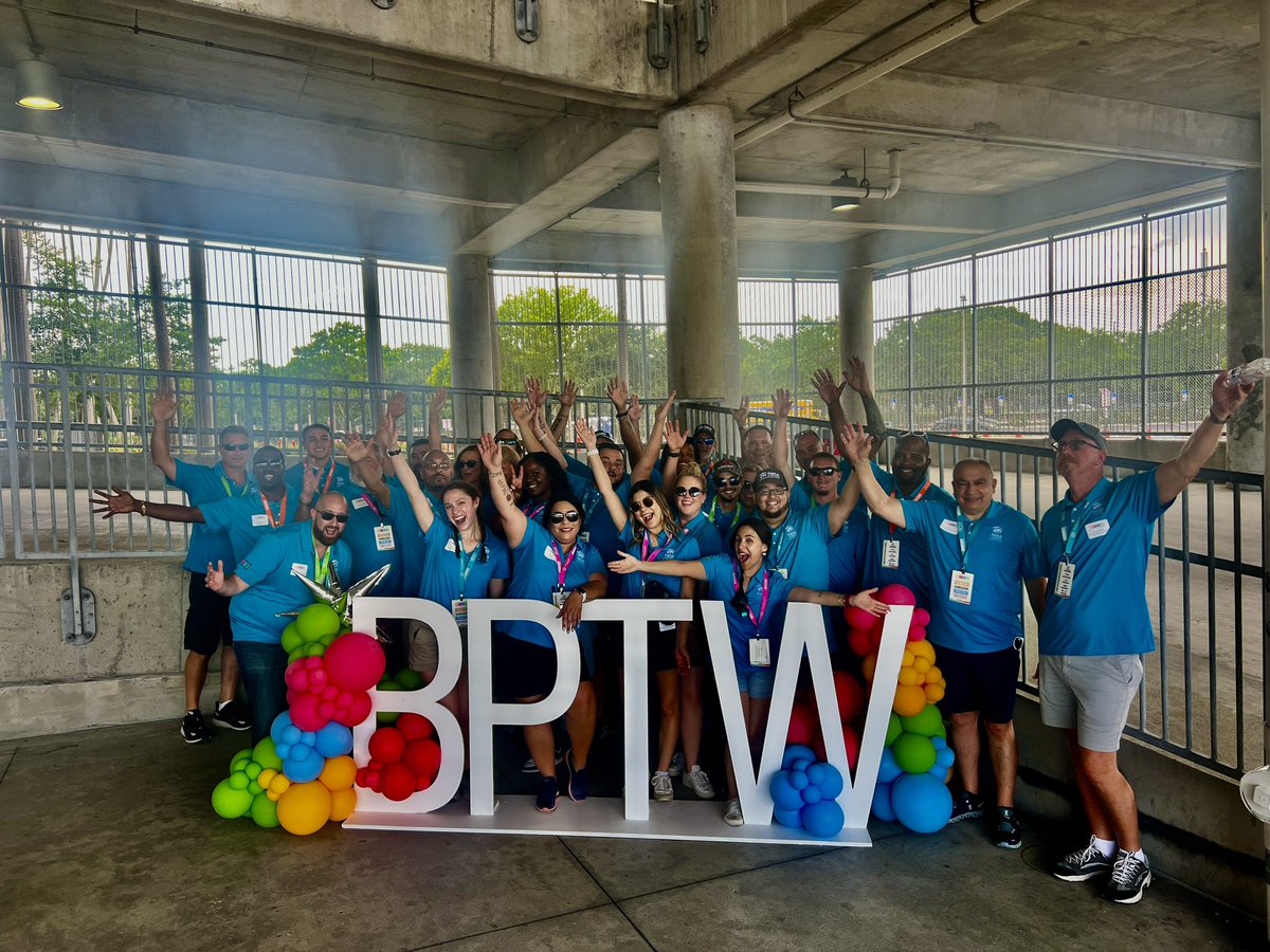 We are proud to once again be one of the Best Places to Work in Tampa Bay! 

Thank you to @TBBJnewsroom for hosting the top 60 companies at @RJStadium. 

#HabitatPinellasPasco #BestPlacesToWork