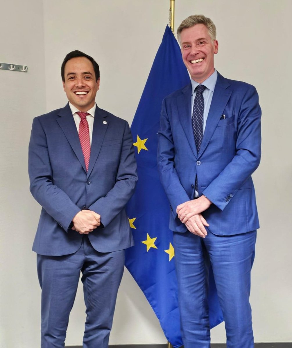 El subsecretario de Comercio Exterior, @EncinasN, y el Director General Adjunto de @Trade_EU, @leorubinacci, presidieron la 17ª edición del Comité Conjunto México-Unión Europea sobre cuestiones comerciales, donde coincidieron en la importancia de continuar fortaleciendo la…