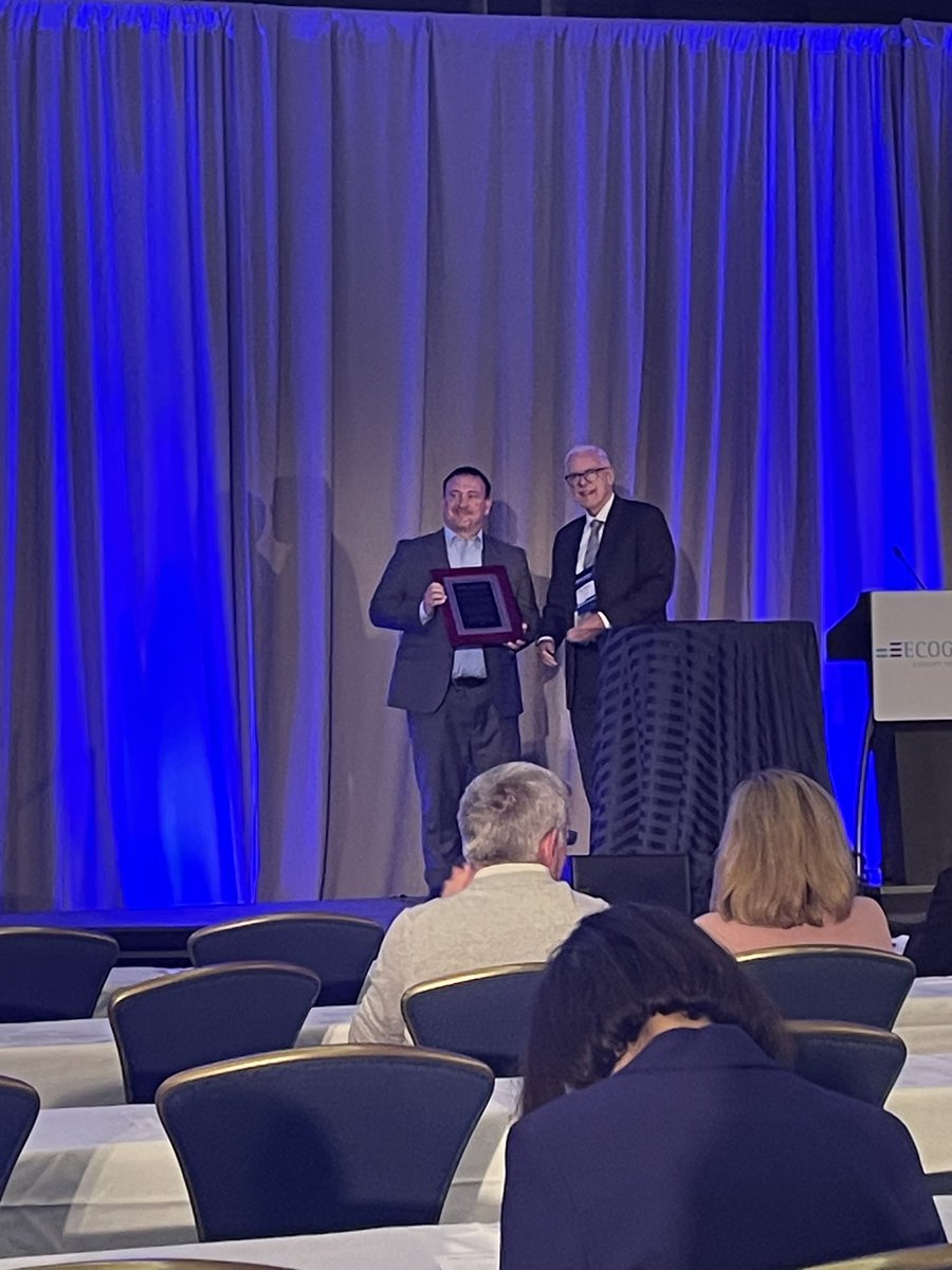 KariWisinski_MD's tweet image. What a great recognition of @DocDustyD (Dr. Dusty Deming) for his outstanding contributions to @eaonc and advancing treatments for those with colorectal cancer. Selected for the 2024 Young Investigator Award! @uw_hemeoncpc @UWCarbone