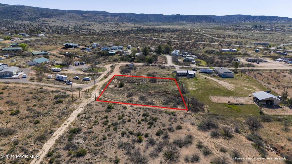 🔑 An opportunity to own a property without any HOA Restrictions! 

📍 180 S Bright Star Ln, Cornville, AZ 86325

Listed by Desiree & JP Basua, KW Arizona Realty
☎️ (928) 615-6222 / (928) 710-3047
📧 Basuagroup@thekristancolenetwork.com
👉 tinyurl.com/mry86knp

#realtortips