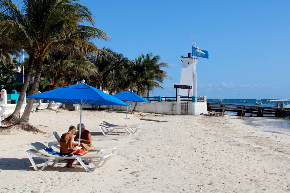🔵🏖️⛵️Se determinó que las dos playas de #PuertoMorelos que ostentan del reconocimiento #BlueFlag continuarán conservándolo.
@PtoMorelosAyto 

infoqroo.com/?p=158420