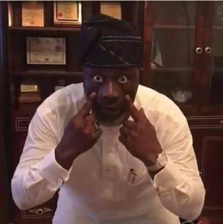 BIG DECLARATION!
 Senator Dino Melaye crowns @davido as the 001 of the Nigerian music industry.
 The OBO himself, the king of Afrobeats, the one and only!!! Who else agrees with the Senator's verdict?
 #Davido #001  #NigerianMusic @_dinomelaye @wizkdfc #paobc  #SRHvsRR #Survivor