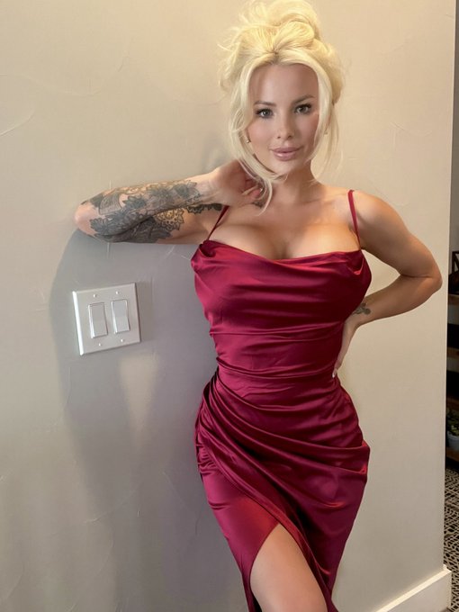 Let a man lead. Be the soft feminine energy he craves ❤️ https://t.co/ZT9v2VuIX1