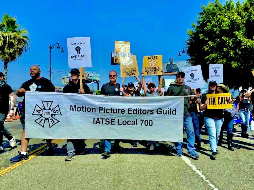 @mpeg700 Editors Guild, showing #iasolidarity with our sister/brother @iatse guilds, at a labor union rally in Hollywood, California on Thursday, May 1st, 2024!