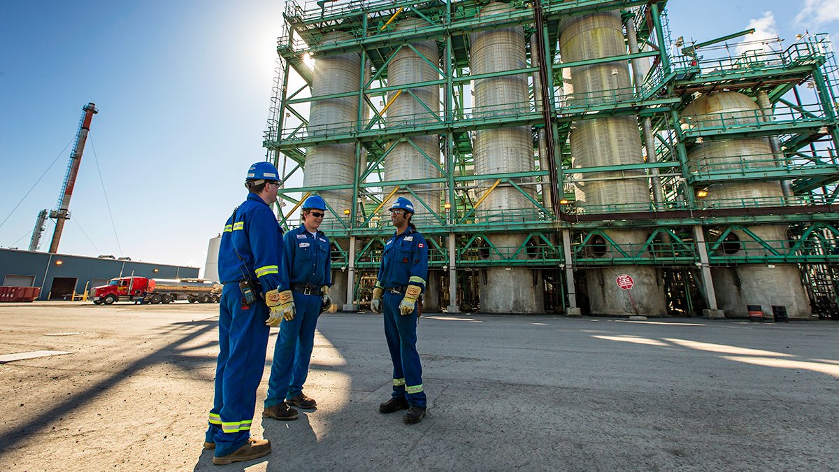 The underlying theme of 2024 Turnaround is ‘teamwork.’ By working together – as colleagues, peers and partners – team members deliver on the collective goal of a safe and reliable operation at the @CoopRefinery.