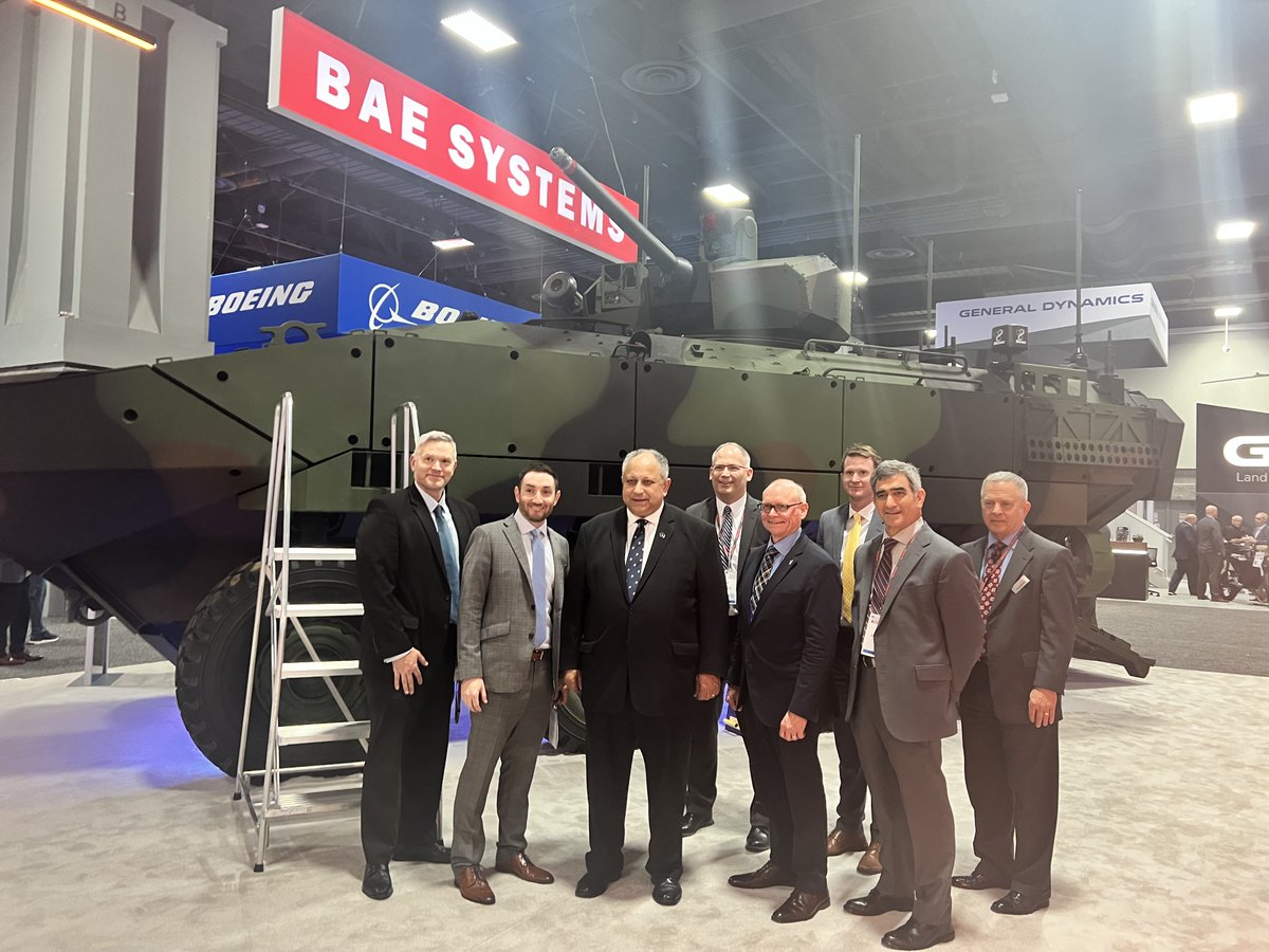 Thank you to @SECNAV Carlos Del Toro for stopping by our booth at @ModernDayMarine! It was a privilege to see you at the show. #MDM24 #AnyClimeAnyPlace