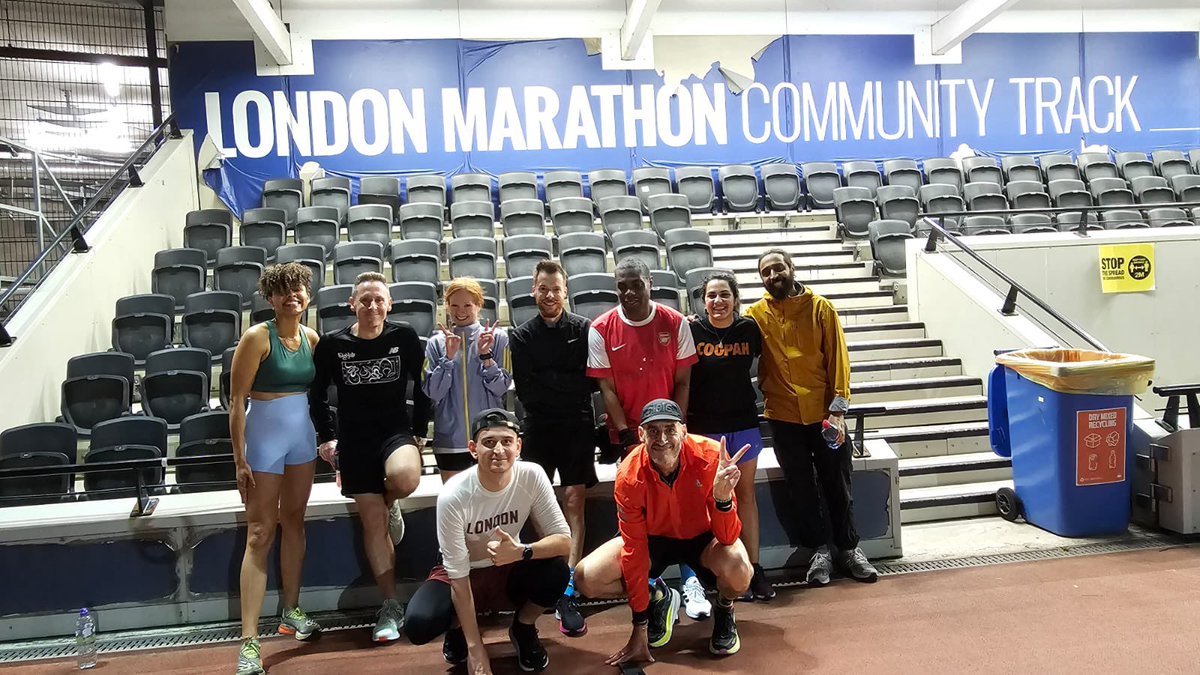 AshleyBurton_13's tweet image. First track session in a few months and I felt it. 
Run for 2 minutes and then turn around. Rest for two minutes. Repeat 4 times. 
Same again but for 1 minute instead of two.
#Trackandcore #Runsquad #runchat #runr #ukrunchat #speedsession 🏃🏾‍♂️💨