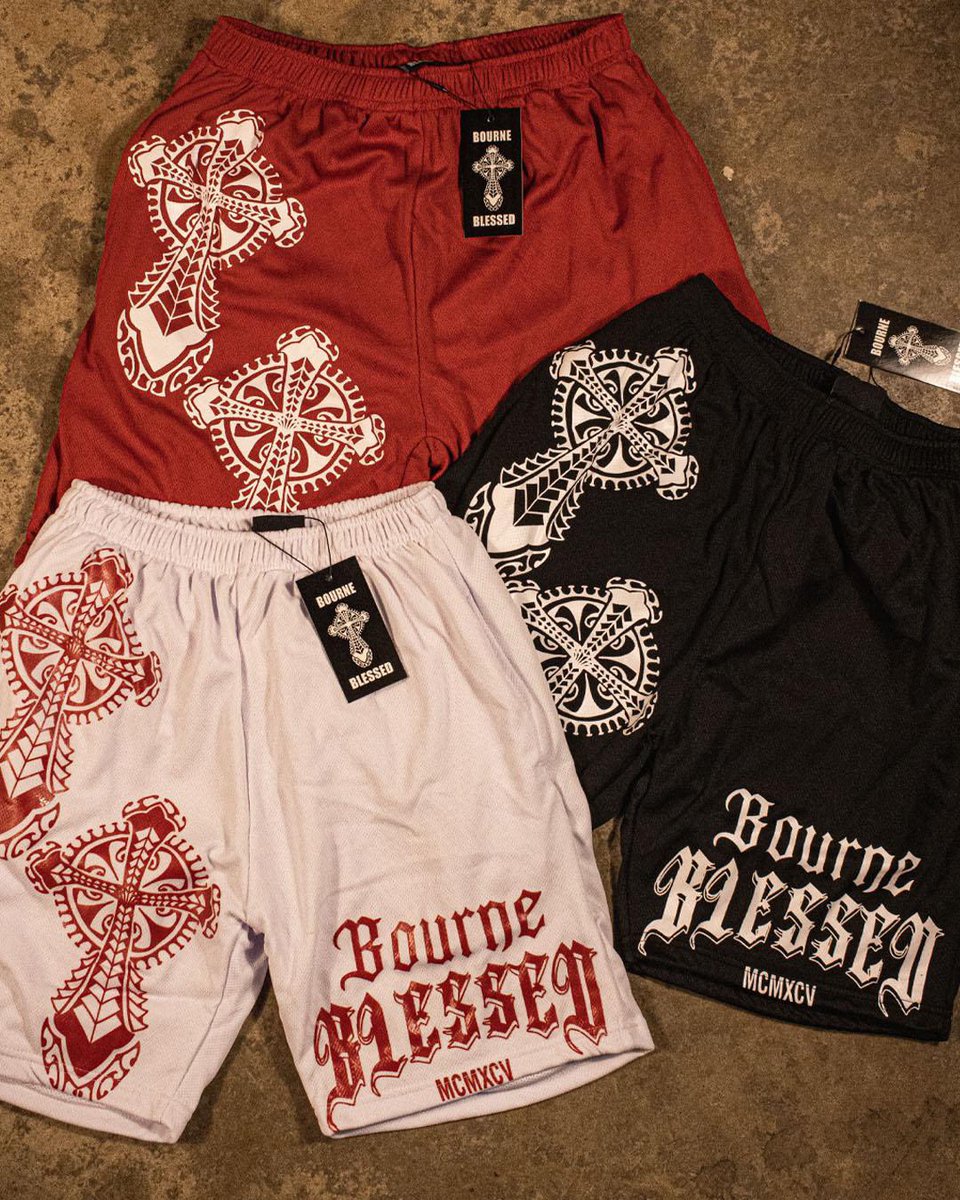 NEW SHORTS IN STOCK THEY SELLING FAST GOT GET EM CLICK LINK! bourneblessed.com/shop/p/black-s…