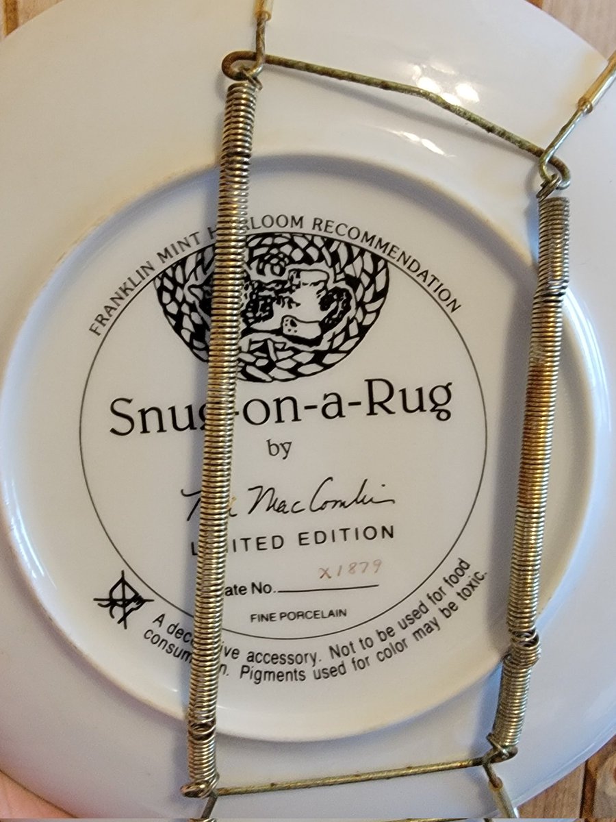 Limited Edition Franklin Mint Snug on a Rug 10' Collector Plate with Wire Wall Hanger
Asking $10👼❤️
Shipping($10 to ship)
Payments accepted thru PayPal, Cashapp, and Venmo.
#angelheartgifts #giftshop #giftgiving #giftideas #limitededition #franklinmint #catplate #collector