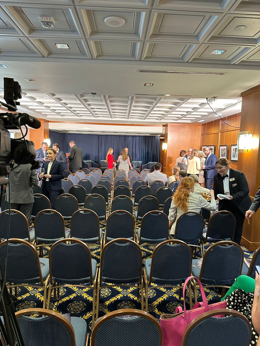 Before the official start of our annual Press Freedom Forum! Thank you @PressClubDC! #pressfreedom #foreignpress #WorldPressFreedomDay