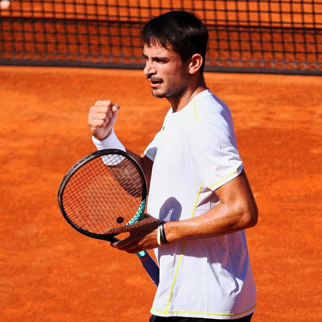 🤯 DATAZO CHEQUEADÍSIMO vía <a href="/argentenista/">Argentenista</a>

🇦🇷 En Roland Garros, Mariano Navone podría convertirse en el PRIMER TENISTA EN LA HISTORIA (desde la creación del ranking ATP) en hacer su debut en Grand Slam como preclasificado.