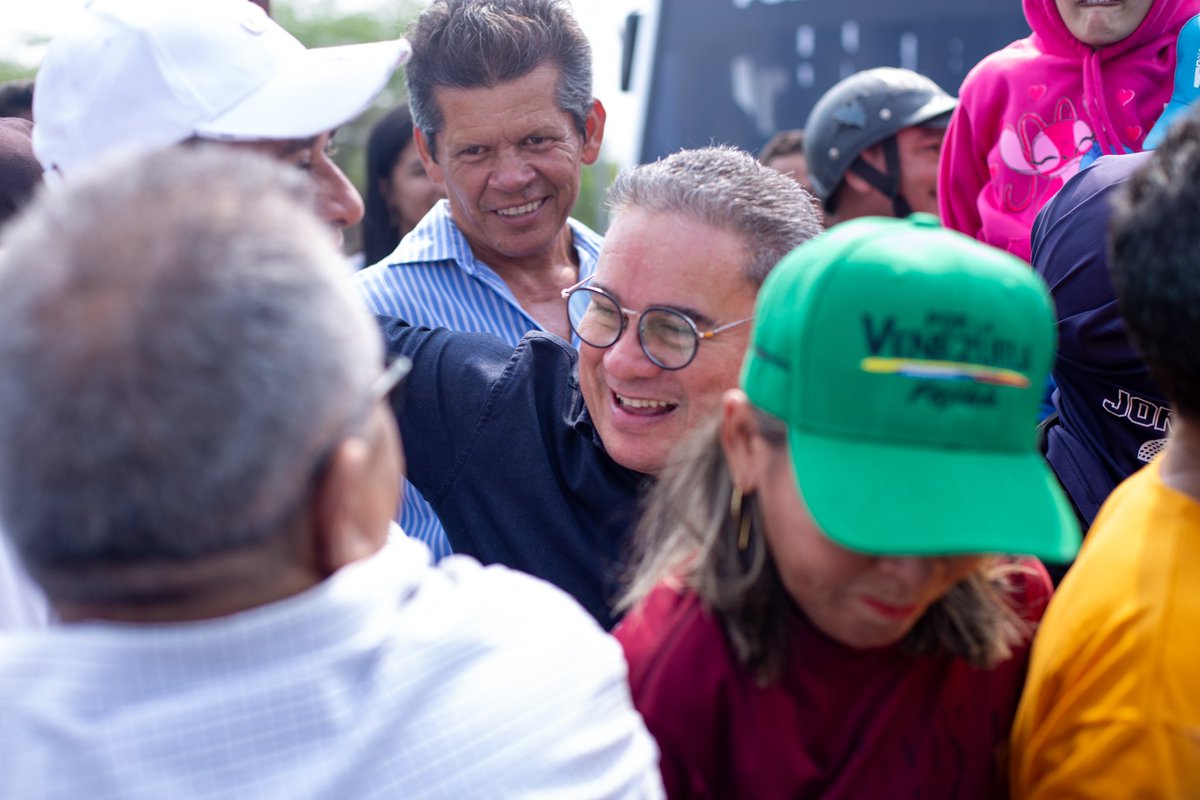 Dabajuro #ConVzla

Los falconianos ratificamos nuestro compromiso con @MariaCorinaYA legitimada el #22Oct, junto a ella y demás factores de la unidad vamos con Edmundo González presidente.

El cambio no lo detiene nadie, Edmundo pa todo el mundo 🇻🇪 

#venezuela🇻🇪 #mariacorina