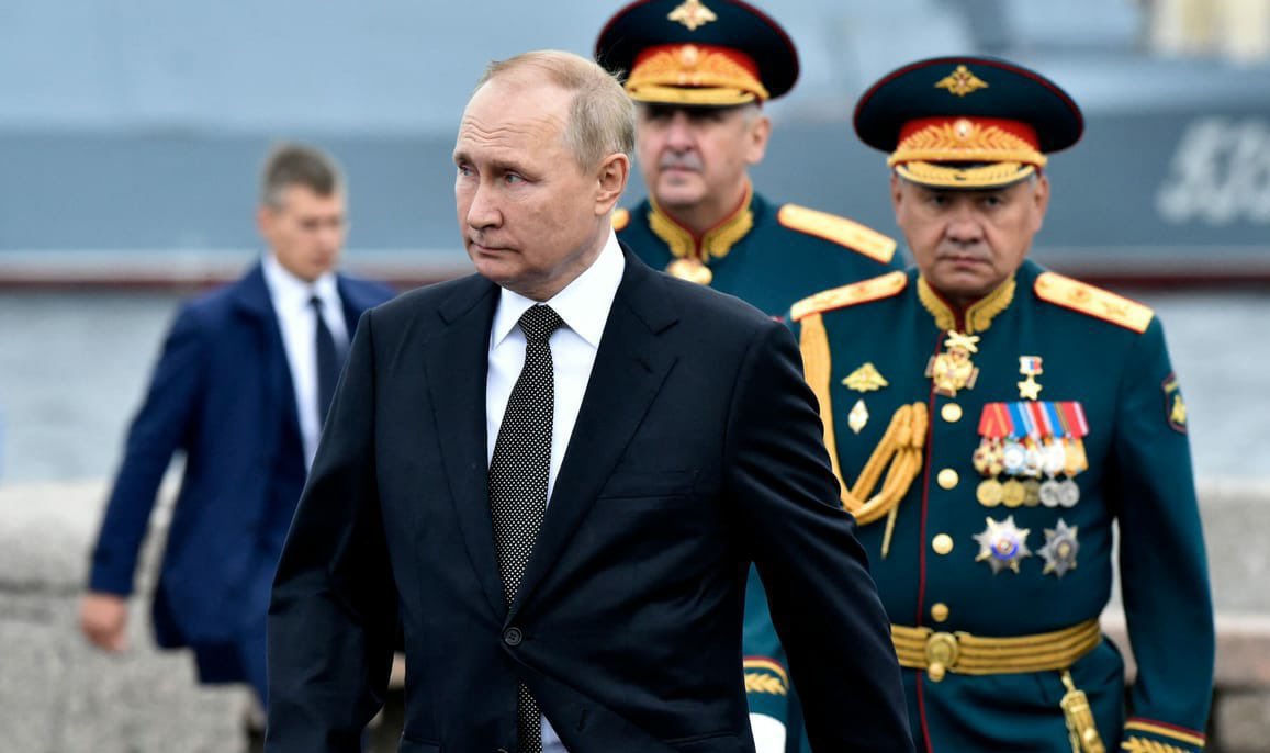 BRICSinfo's tweet photo. JUST IN: 🇷🇺 🇺🇸 Russian troops enter base housing US military in Niger, Reuters reports. 

"Russian military personnel have entered an air base in Niger that is hosting US troops, a senior US defense official told Reuters, a move that follows a decision by Niger's junta to expel US forces from the country."