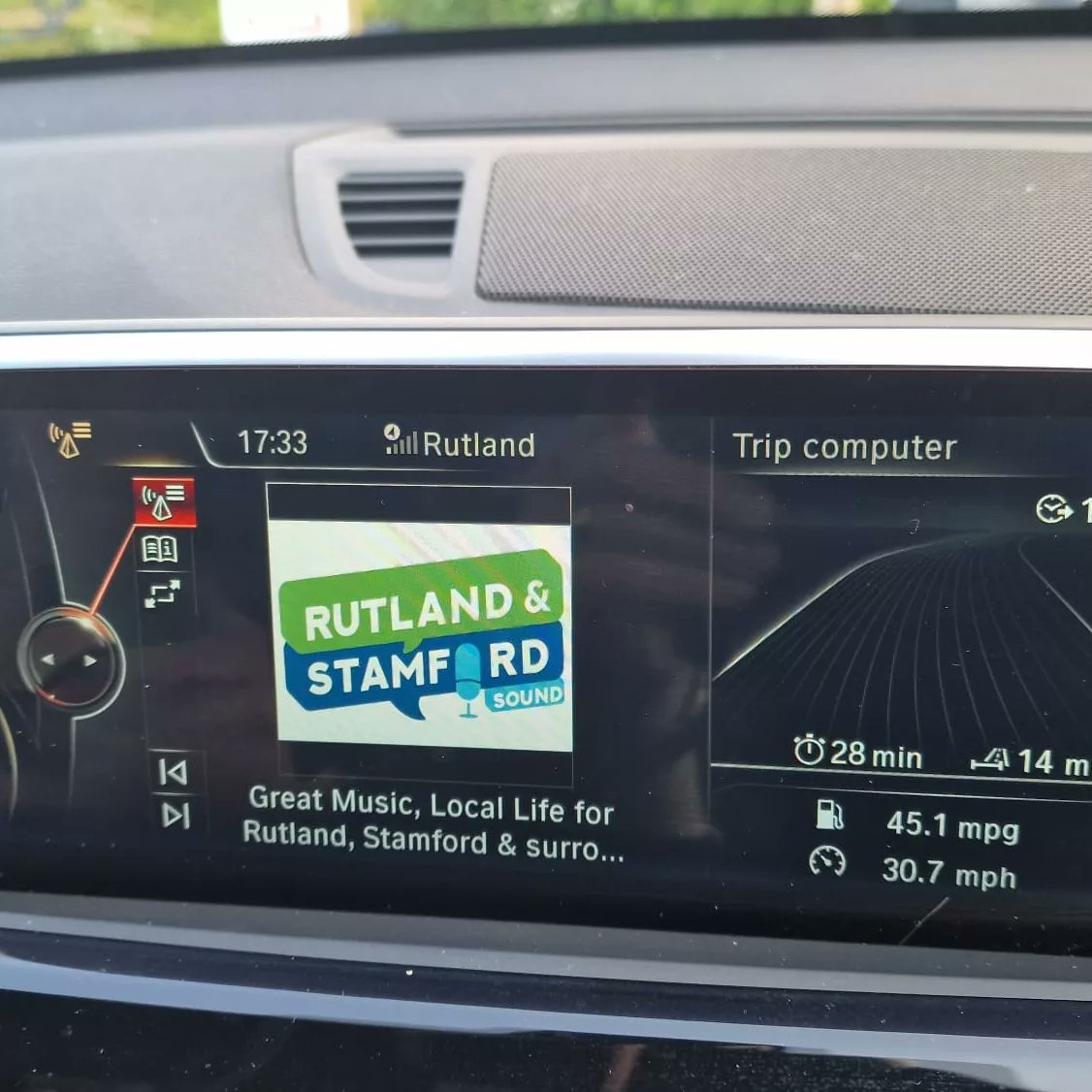 RutStamSound's tweet photo. FIND US NOW ON DAB!
Launching 3rd May. 
Preset us ready, we're testing now.
This is a DAB+ local signal for the Rutland and Stamford area, the signal reaches as much as possible.
Car radios find us automatically, other radios will need to rescan. 
DAB trial thanks @RutWaterPark https://t.co/8lkrhNZgDg