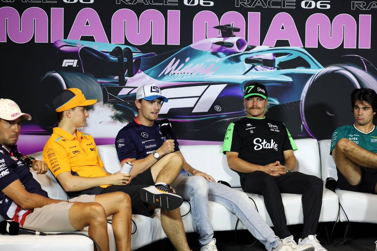 Checo y Oscar se sentaron juntos en la conferencia de prensa