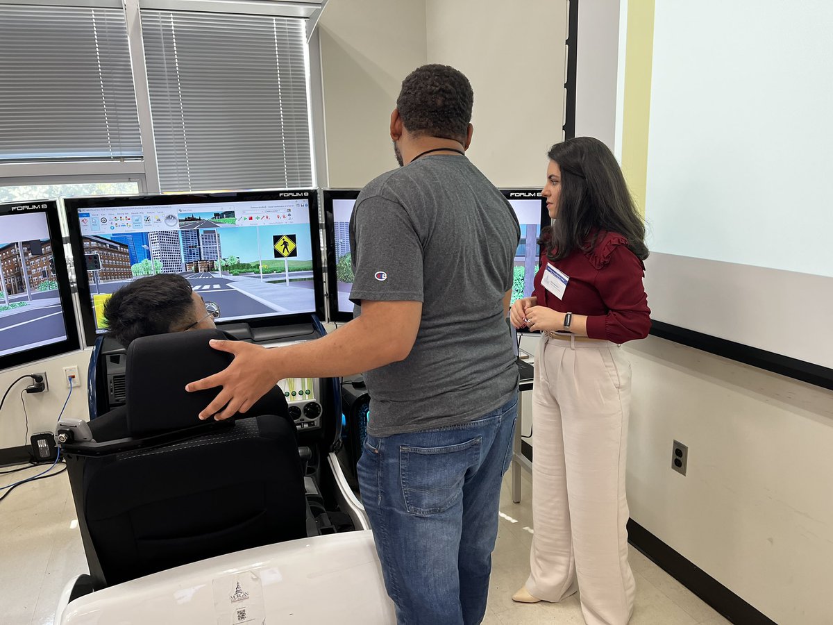 #Maryland’s Lt. Gov. Aruna Miller & federal officials from the U.S. DOT stopped by @MorganStateU’s Transportation Center. They saw how their research and new tech plays a big role in transportation— including roads & alternative routes around the Francis Scott Key Bridge. @wjz