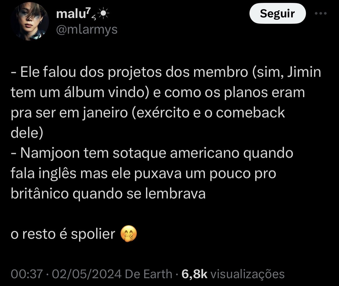 RM'nin 'Right Place, Wrong Person' tanıtım afişlerinde yer alan bale öğretmeni Tim Clarke, bir Army'ye RM ile olan deneyiminin nasıl olduğunu anlatmış ve o bilgiler arasında Jimin'in yeni albümünün çıkacağını da söylemiş.

PJM2 IS COMING