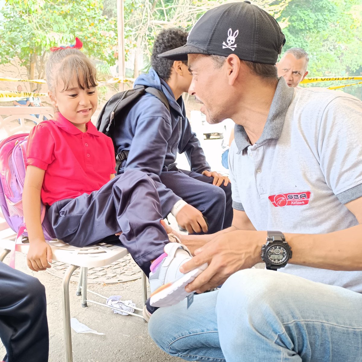 💪🏻👊🏻|| Contrarrestando los efectos de las sanciones hacia el pueblo venezolano, desde SITRAMECA seguimos atendiendo a nuestros hermanos de clase. Hoy y mañana se estará realizando la jornada de expendio de calzado del programa PLAN Z 👟🥾, en Patio y Talleres Propatria🚇