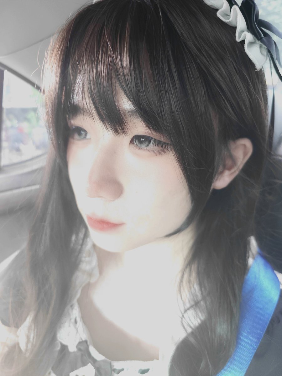 Abyss39427733's tweet photo. 今天女仆装～ https://t.co/9veJef1TKT