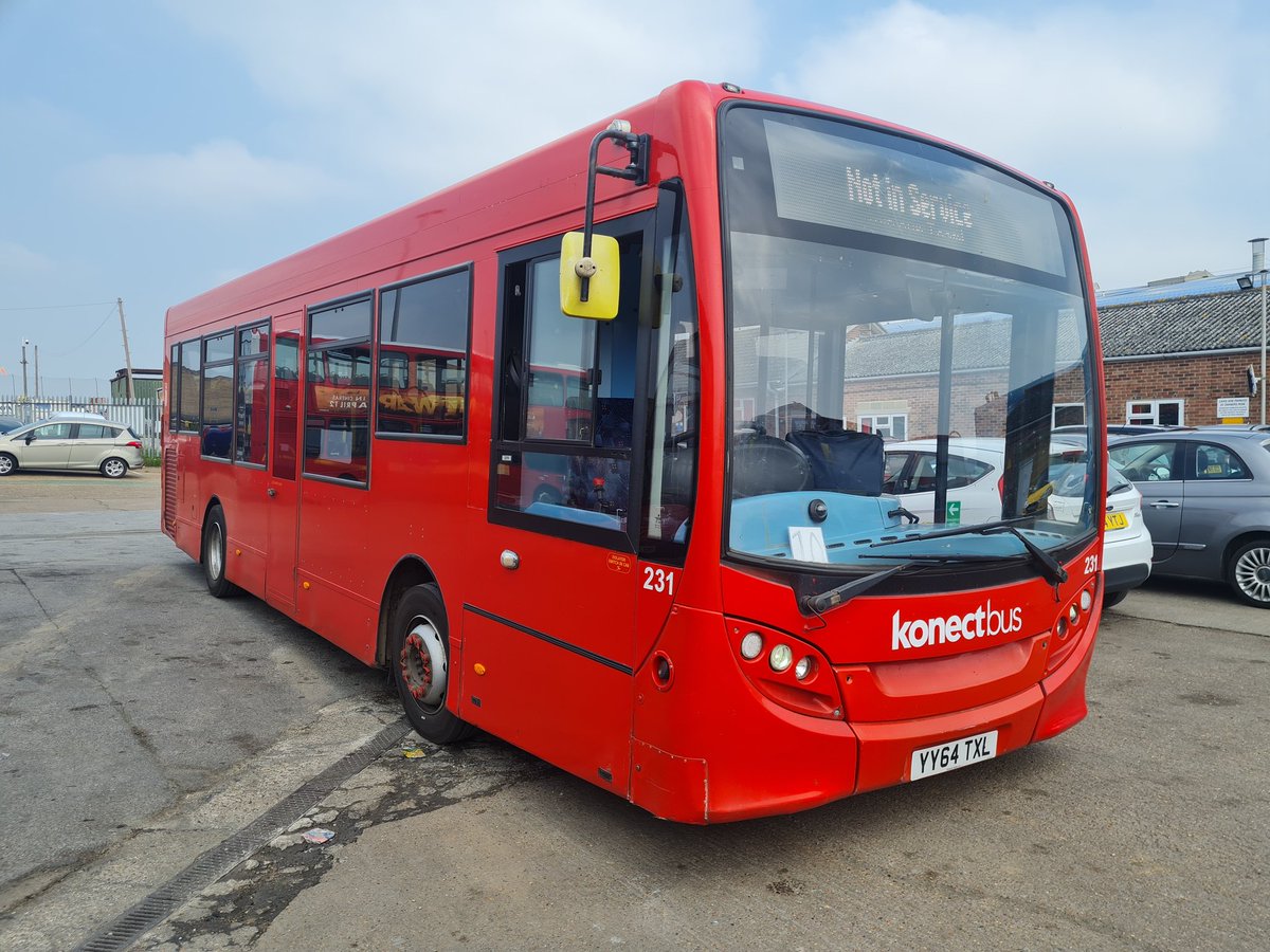 248 leaves clacton to be returned to Norwich, meanwhile 231 arrives at clacton which is next for paint via mardens of benfleet