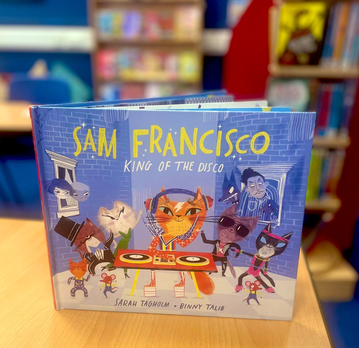 Reception and KS1 are still buzzing from last week’s visit by @mrstwit so this week we’ve read Sam Francisco at our storytime sessions. Those of us with cats are now wondering what our felines get up to overnight!