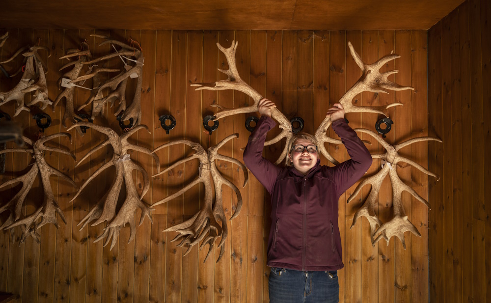 We are David, Claire and Sarah who own and run Tiny Home Borders which is located on Billerwill Farm in the beautiful and unspoilt Scottish Borders.

our story tinyhomeborders.co.uk/meetings-and-e…

#ScottishAgritourismMonth #GoRural #Deerfarm #Sheepfarm  #ruralretreat #scotlandstartshere