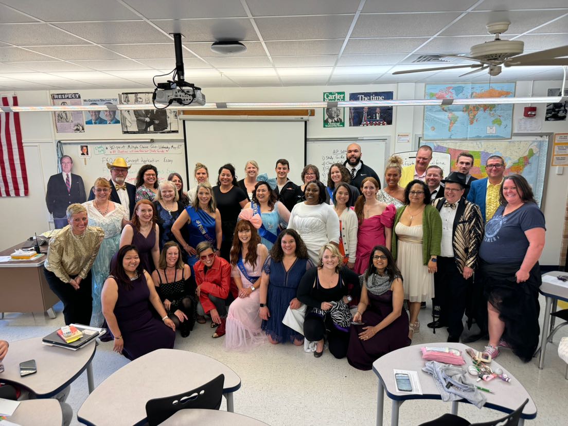 TheESchronicle's tweet photo. Today Teachers from across Southeast High School dressed in their Prom attire for the upcoming 2024 Prom! Look at how stunning each and every one of them are! https://t.co/qKTO5dSzxs