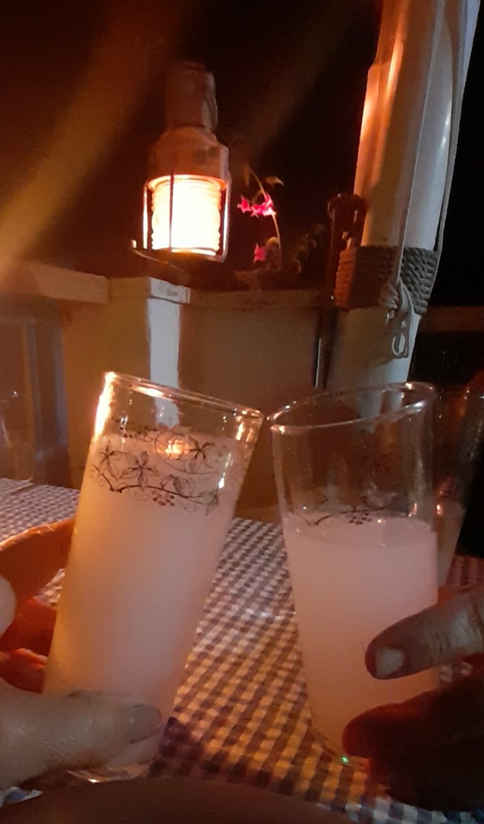 lkDumanx's tweet photo. Arkadaşım diyor ki seni kursunlatalim. 🤣🤣 🥂 #canımkıvılcım #sakatlıklara  #körtopalkütürüm https://t.co/DLsJDe6CjC