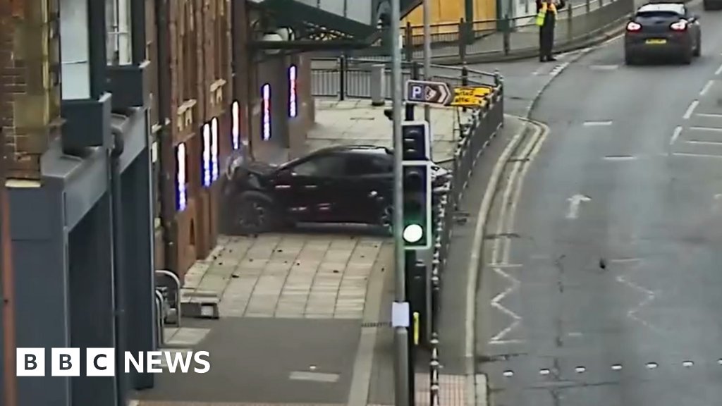 Man jailed after deliberately driving into theatre bntmedia.uk/T6KrGJ