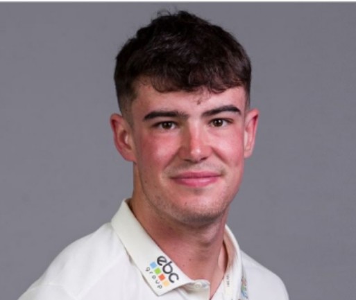 Life is so unpredictable.💔💔

🏴󠁧󠁢󠁥󠁮󠁧󠁿 Josh Baker a 20 year old spinner who picked 3 wickets yesterday for his county club Worcestershire 
(vs Somerset) has passed away today.
#WorcestershireHour
#JoshBaker