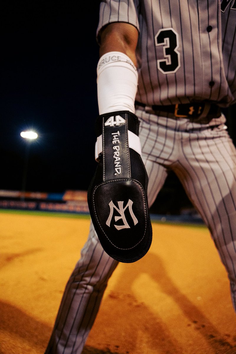 WowFactorNation's tweet image. 🔈 Friday, May 3rd will be your last time to get your custom @44ProCustom Wow Factor Guards and Sliding mitts for the 2024 summer season. 

@WowFactorNation X @44ProCustom 

SHOP NOW 

shopwowfactorbaseball.com/collections/eq…

#TheBrand #Team44