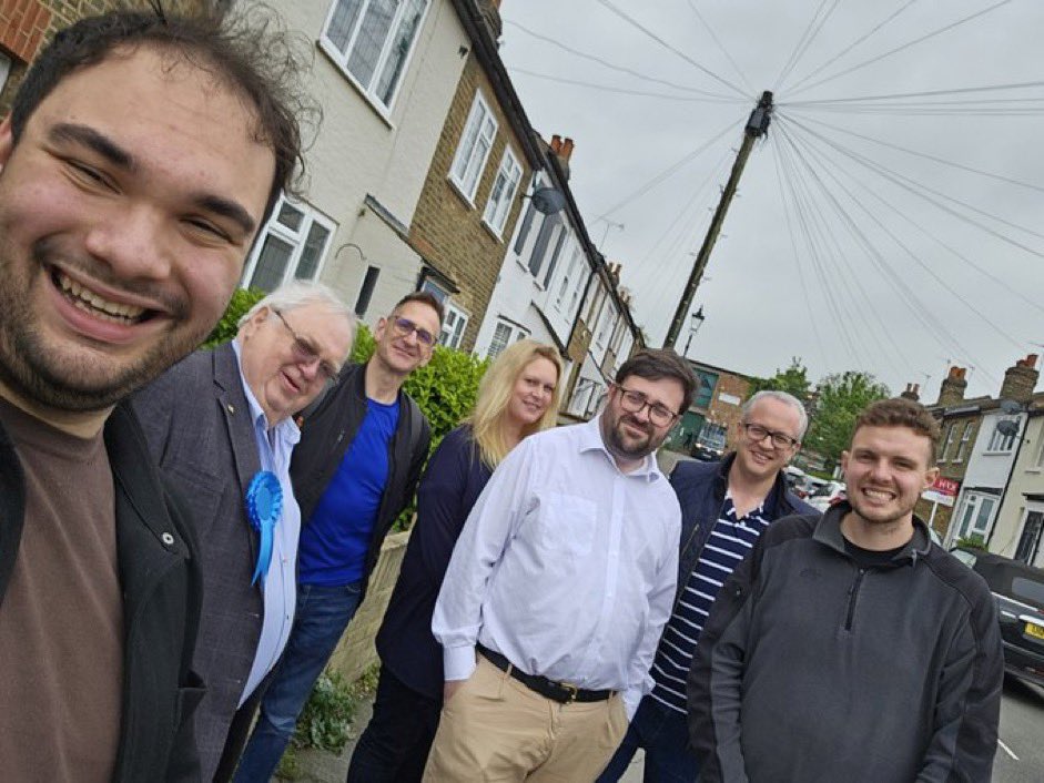 JoshCW_politics's tweet photo. It’s been great to join #TurrellOnTour today! Make sure to get out and vote to deliver the change London so desperately needs!
✅ @Councillorsuzie for Mayor
✅ @ThomasFTurrell for Bexley & Bromley
✅ @Conservatives on the list
✅ @GemmaJTurrell for Shortlands and Park Langley https://t.co/hSciNHoXhL