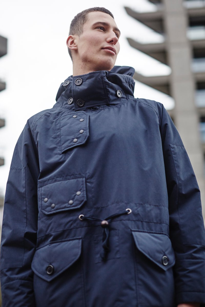 Deck smock in navy waterproof / breathable fabric. Contact: info@hawkwoodmercantile.com #hawkwoodmercantile #hawkwood #menswear #outerwear #coat #smock #jacket