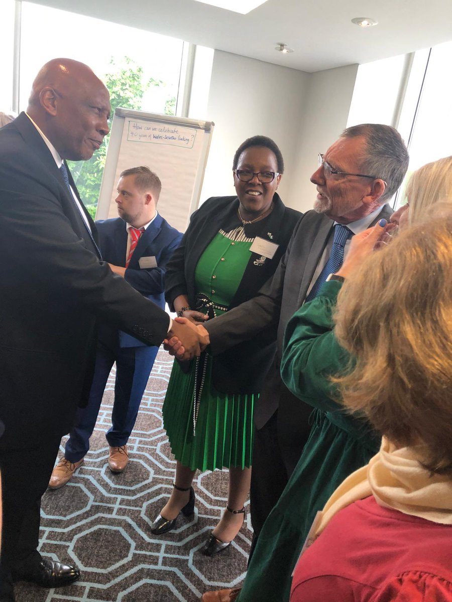 Great honour to meet HM King Letsie of Lesotho this afternoon in Cardiff. Celebrating the friendship between Lesotho and Wales , in particular 39 years of @DolenCymru . Good to hear of constructive meetings about renewable energy @centre_alt_tech should be involved