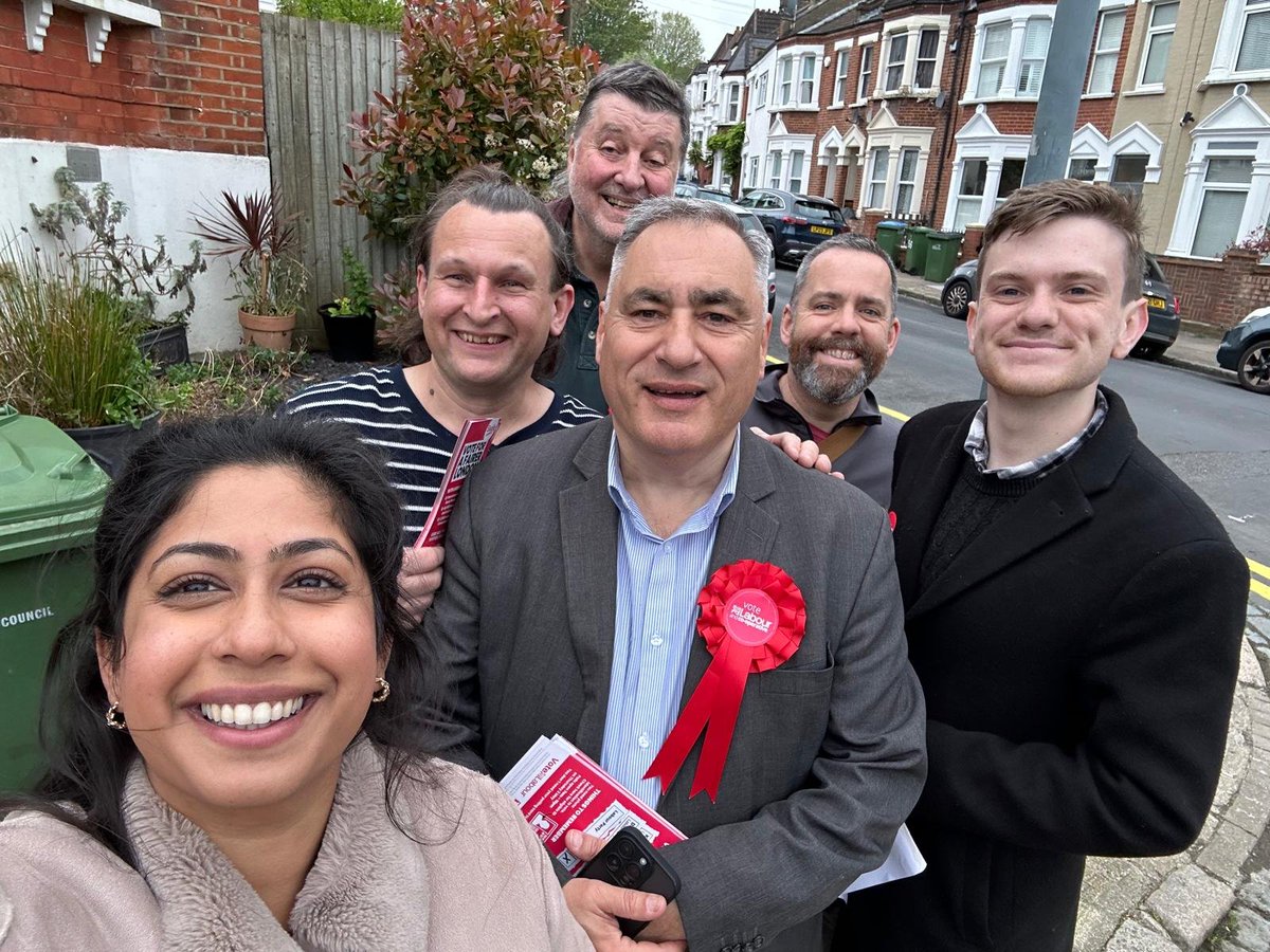 Out in Plumstead in Erith and Thamesmead. Now off to Eltham for the final door knocking to remind people to vote. Out with wonderful Labour teams today, thank you all for your help 🌹 Only 2 hours to go to use your vote!