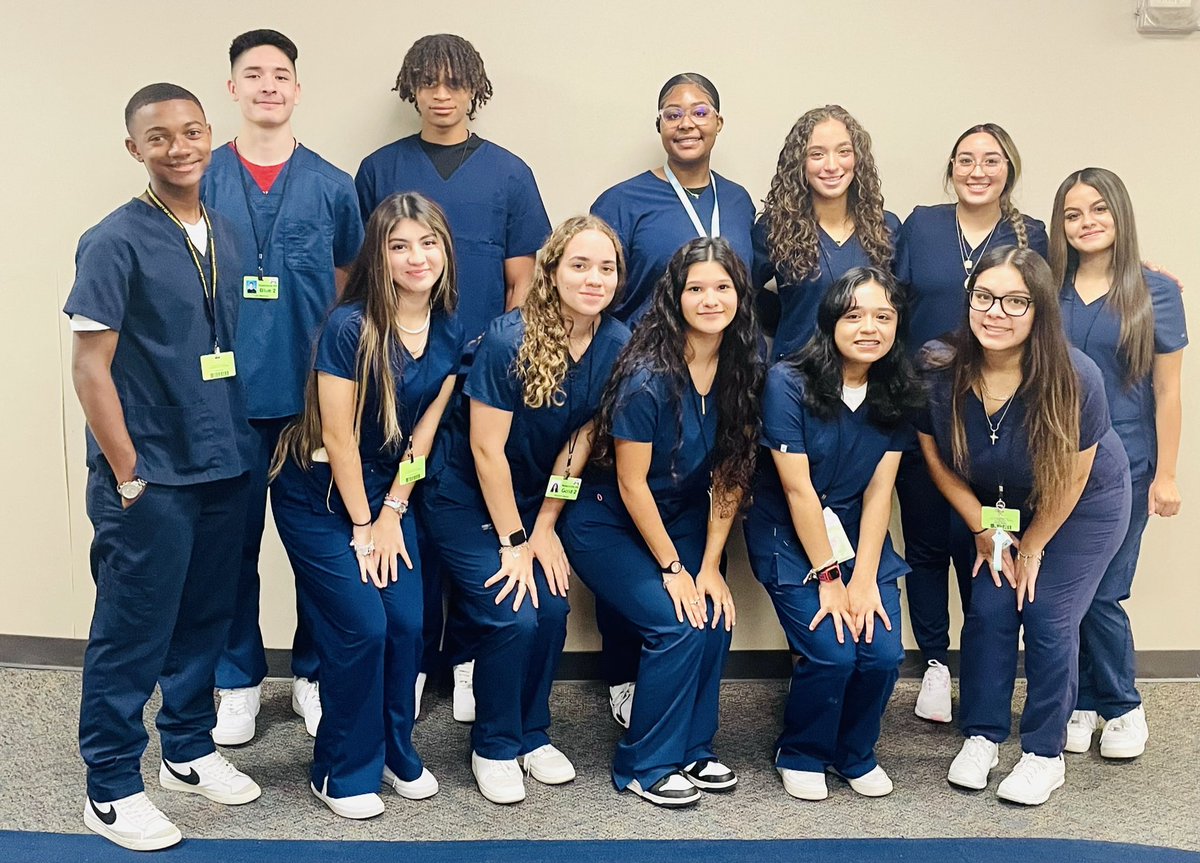 This is a special group! 🥹 Every single student in this picture will graduate with TWO certifications, Patient Care Tech and Medical Assistant. They have worked so hard to accomplish their goals, and have exemplified the AHS GO BEYOND motto! 💙❤️🦅 @HumbleISD_AHS @HumbleISD_CTE