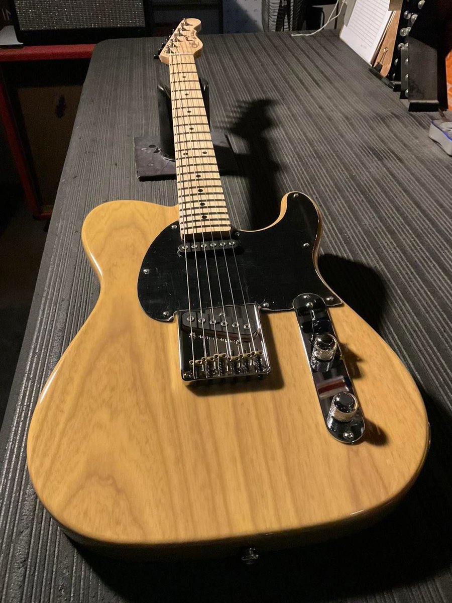 Fullerton Deluxe ASAT Classic in Butterscotch Blonde over swamp ash. Built for G&L Premier Dealer @SweetwaterSound. #glguitars #sweetwater